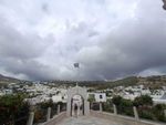 Πάρος - Αντίπαρος: Μήνυμα 112 στα κινητά -Ξαφνικές μπόρες στο νησί