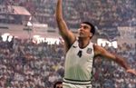 Σαν σήμερα 2/12: Ντεμπούτο του Γκάλη στα παρκέ - Πέθανε η Μαρία Κάλλας