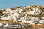 Τι προβλέπει το νέο Ειδικό Χωροταξικό Πλαίσιο για τον Τουρισμό - Ειδικές ρυθμίσεις γαι Σαντορίνη και Μύκονο