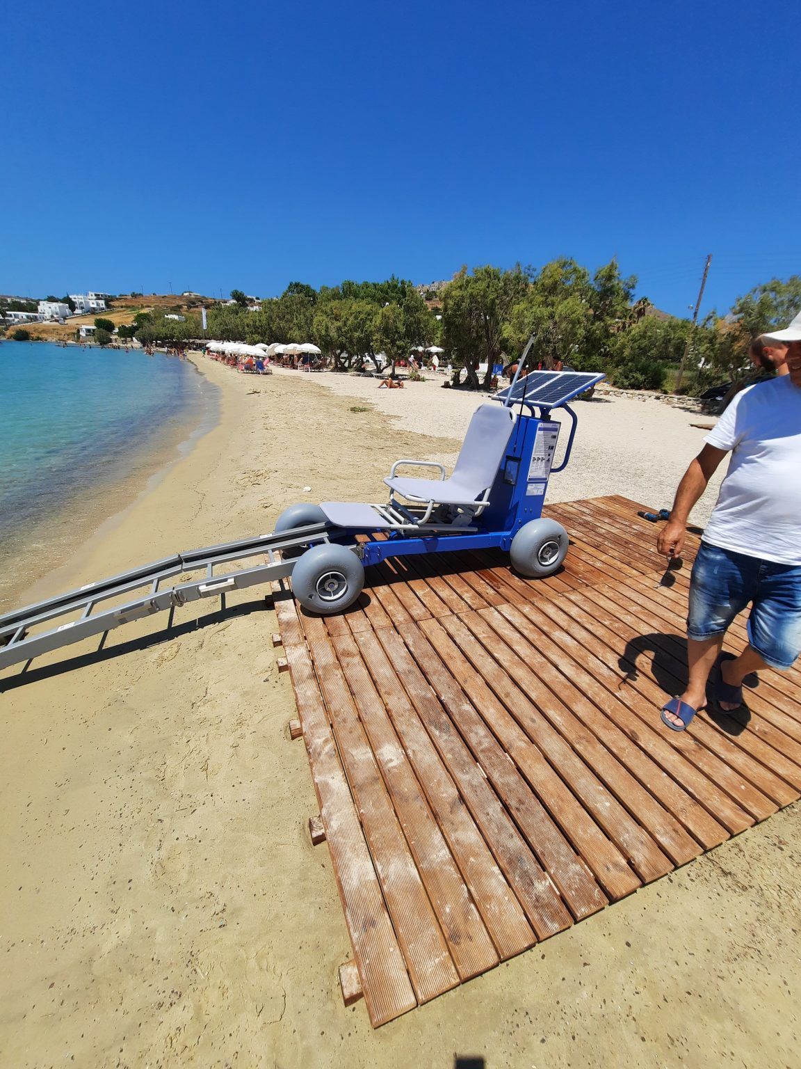 Σε λειτουργία η νέα ράμπα πρόσβασης στην θάλασσα των ατόμων με ειδικές ικανότητες !