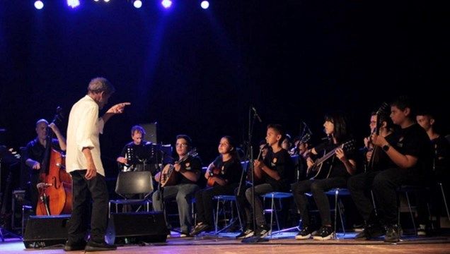 «Σταύρος ο δάσκαλος μας…»-Δείτε το εντυπωσιακό Video από τη συναυλία του Σταύρου Ξαρχάκου στη Σύρο