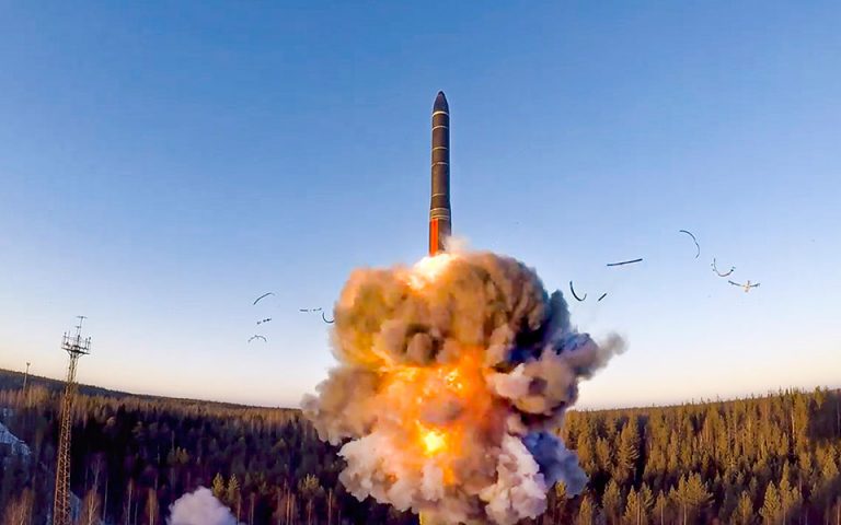 «Μ’ έναν πύραυλο, ένα λεπτό θα πάρει» - Ο Μπόρις Τζόνσον αφηγείται πως ο Πούτιν «τον απείλησε»