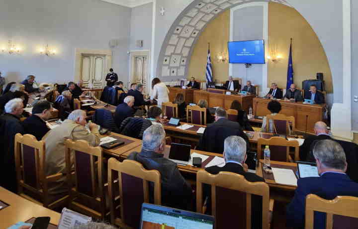 Με νέα έργα και δράσεις το αποφασιστικό της συνεδρίασης του Περιφερειακού Συμβουλίου Νοτίου Αιγαίου
