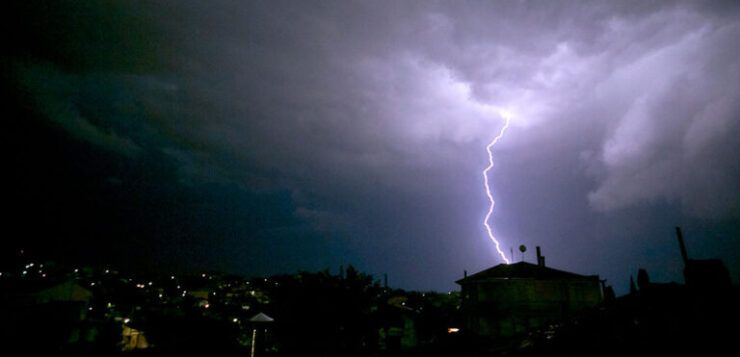 Επιδείνωση του καιρού από αύριο με ισχυρές βροχές και καταιγίδες