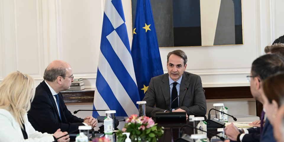 Μητσοτάκης: 780 ευρώ ο κατώτατος μισθός από την 1η Απριλίου - Ποια επιδόματα και παροχές αυξάνονται