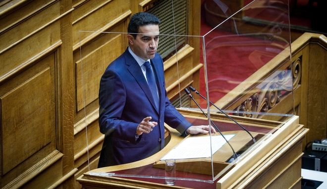 ΠΑΣΟΚ Νάξου: Πολιτική συζήτηση με τον Μιχάλη Κατρίνη