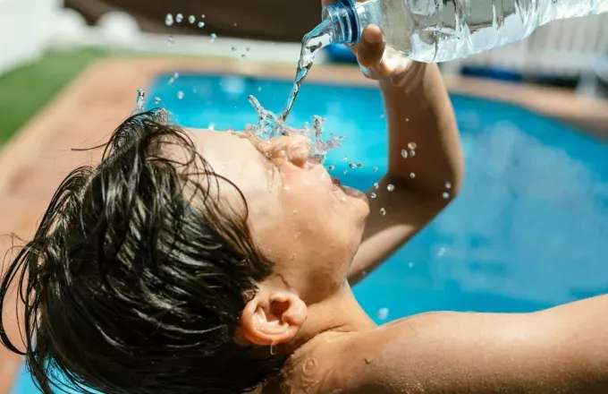 Ζέστη με 36άρια σήμερα - Έρχεται κύμα καύσωνα -Παρασκευή και Σάββατο οι πιο θερμές μέρες