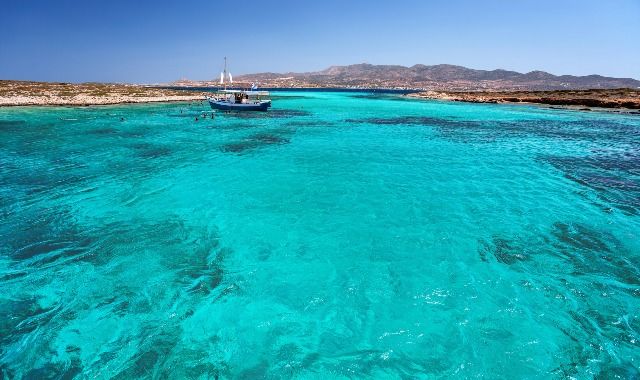 Τα 5 ελληνικά νησιά για να περάσεις καλά και χωρίς παρέα