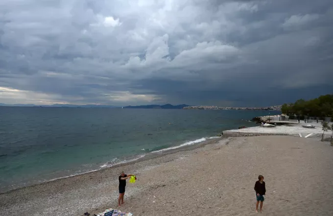 Ο καιρός σήμερα Σάββατο: Βροχές και καταιγίδες από το μεσημέρι - Πέφτει η θερμοκρασία