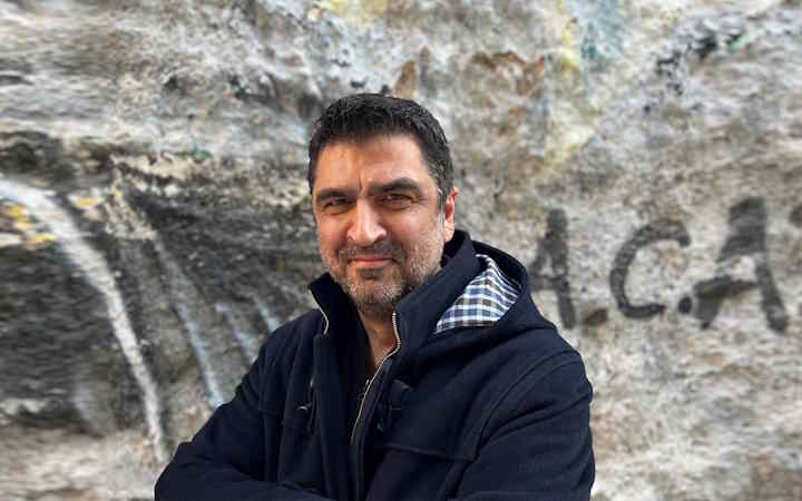 Ο συγγραφέας Μάκης Τσίτας στην Πάρο