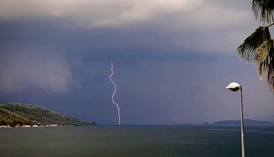 Καιρός: Νέο έκτακτο δελτίο της ΕΜΥ - Πού προβλέπονται βροχές και καταιγίδες
