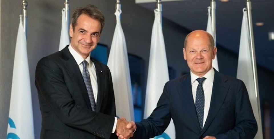 Στο Βερολίνο ο Κ. Μητσοτάκης - Το τετ α τετ με τον καγκελάριο Σολτς και η ατζέντα των συζητήσεων
