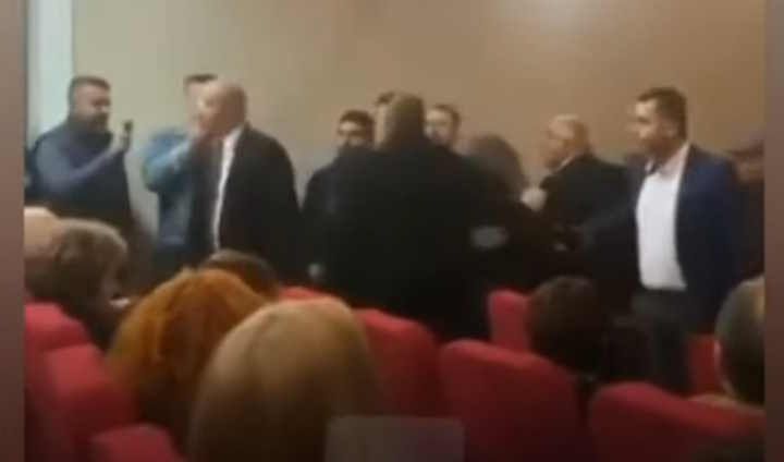 Λέρος: Προπηλακισμοί και σπρωξίματα στην ορκωμοσία του νέου δημοτικού συμβουλίου
