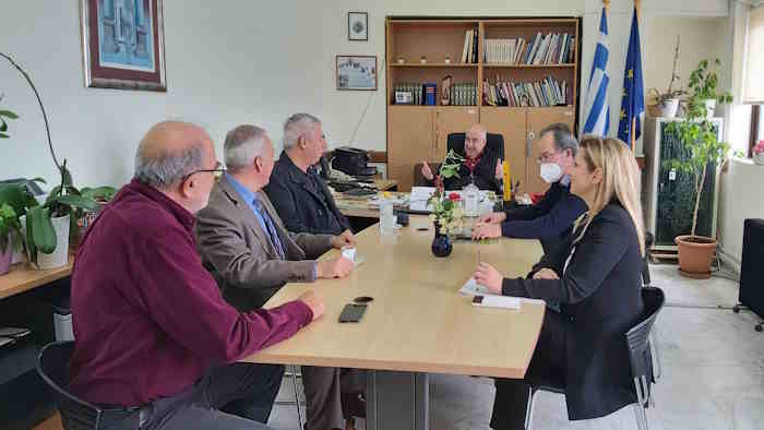 Συνάντηση του Αντιπεριφερειάρχη 
Παιδείας με τον Περιφερειακό Διευθυντή Εκπαίδευσης Νοτίου Αιγαίου και τους Διευθυντές Εκπαίδευσης Δωδεκανήσου