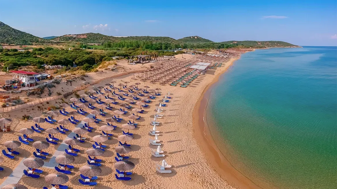 Με ηλεκτρονικούς διαγωνισμούς οι παραχωρήσεις των παραλιών - Αυστηρά πρόστιμα σε παραβάσεις