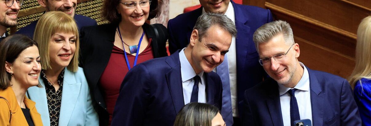 Υπερψηφίστηκε το νομοσχέδιο για το γάμο των ομόφυλων ζευγαριών με 176 «ναι» – Τα «όχι» και οι απουσίες