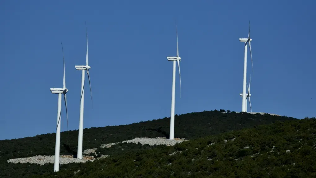 Συγκρότηση Επιτροπής του Δήμου Πάρου για τις Ανεμογεννήτριες