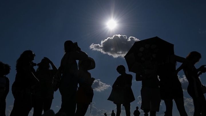 Σεισμός πριν από την έκλειψη Ηλίου; Ορισμένοι Αμερικανοί τον θεωρούν κακό οιωνό