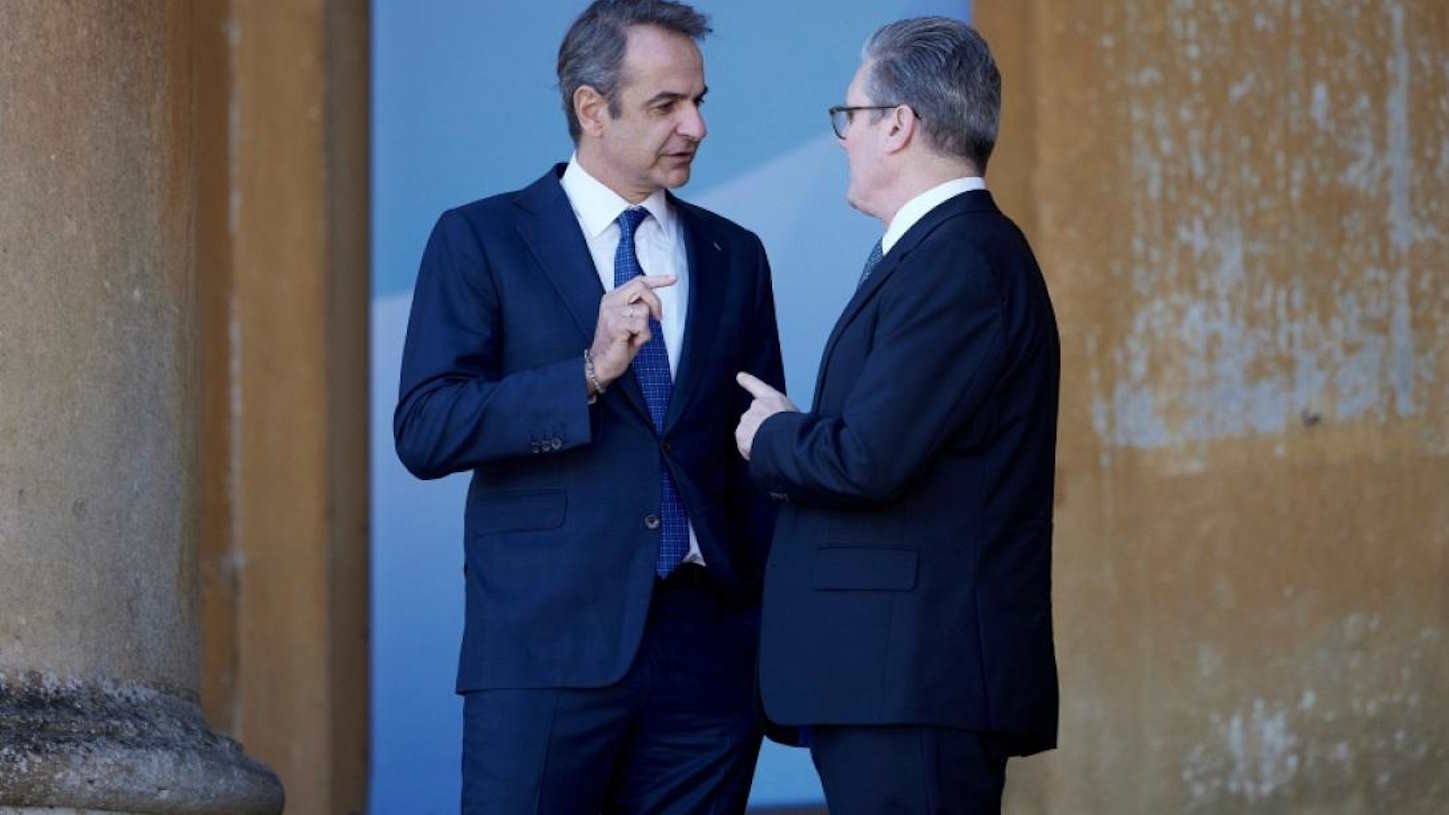 Σήμερα το τετ α τετ Μητσοτάκη – Στάρμερ στο Λονδίνο: Γεωπολιτικές εξελίξεις και Γλυπτά στην ατζέντα