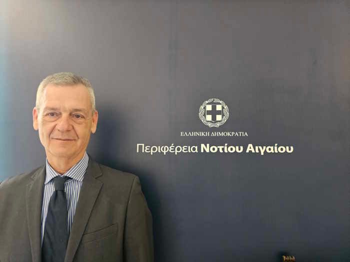 Κώστας Ταρασλιάς: Οι νησιώτες ξέρουμε καλά ποιος πρέπει ντρέπεται
