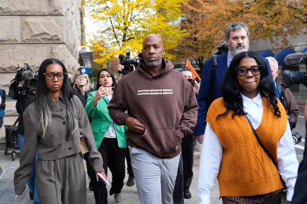 ΝΒΑ: Τα παράνομα στοιχήματα, οι εκβιασμοί παικτών και οι δεσμοί με τη Μαφία