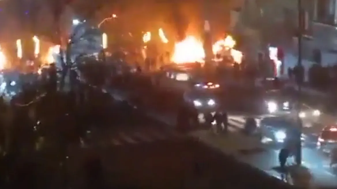 Ιράν: Φουντώνει η εξέγερση - Σενάρια για επέμβαση των ΗΠΑ - Συνομιλία Ρούμπιο με Νετανιάχου