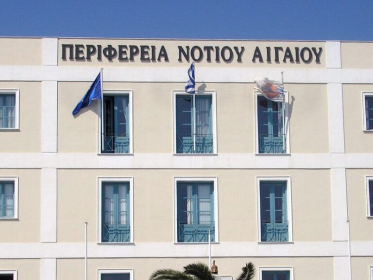 Νομικά θα κινηθεί η Περιφέρεια Νοτίου Αιγαίου κατά του Γιάννη Καραμιχαλάκη