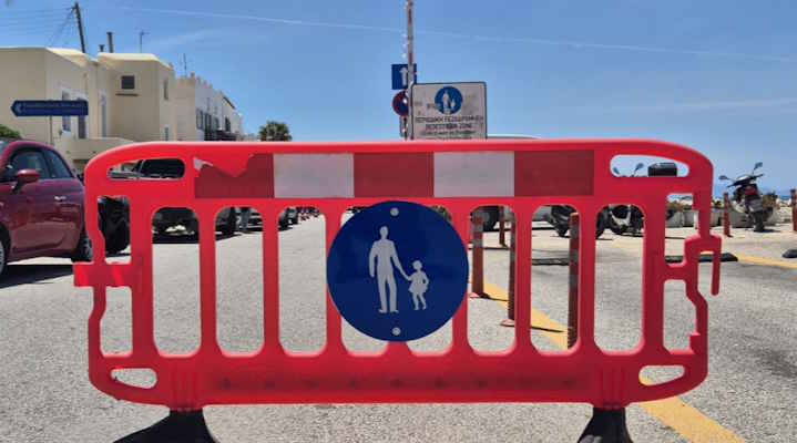 Περιοδική πεζοδρόμηση της παραλιακής οδού «Γιάννης Πάριος» στην Παροικία