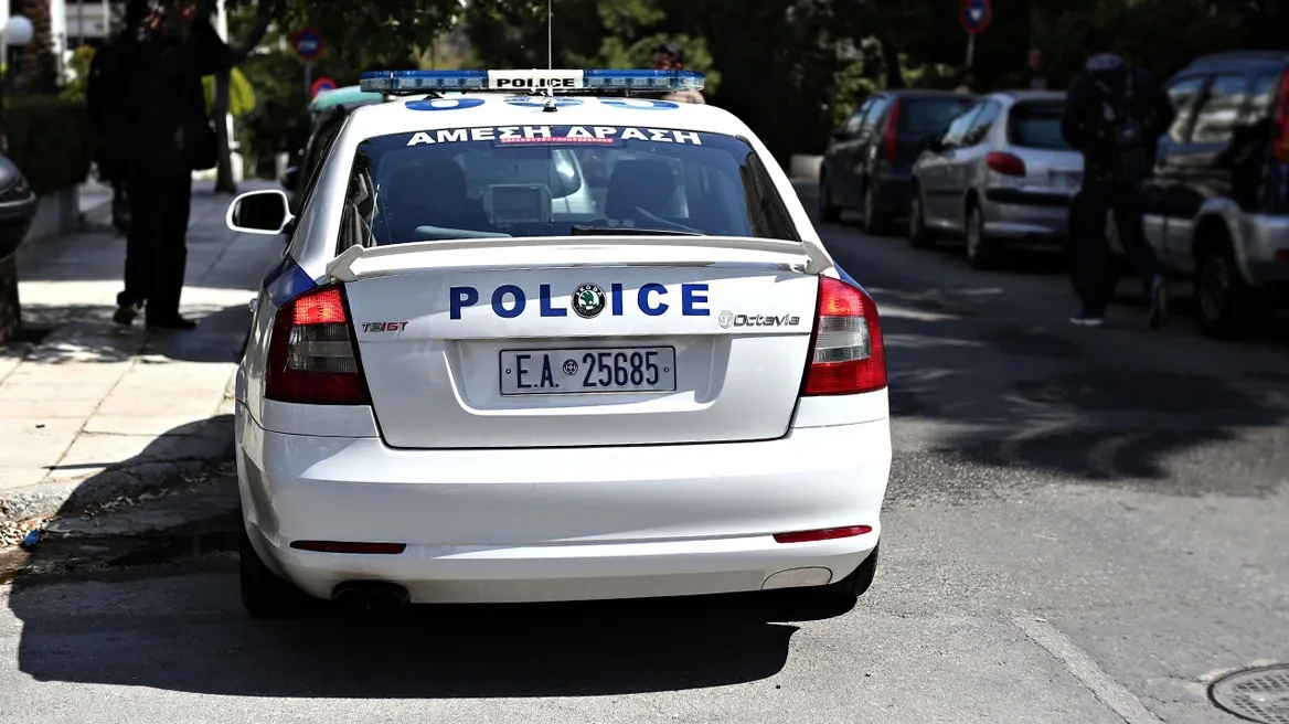 Συνελήφθη 44χρονος στη Σύρο για υπόθεση αποπλάνησης παιδιού κατ’ εξακολούθηση