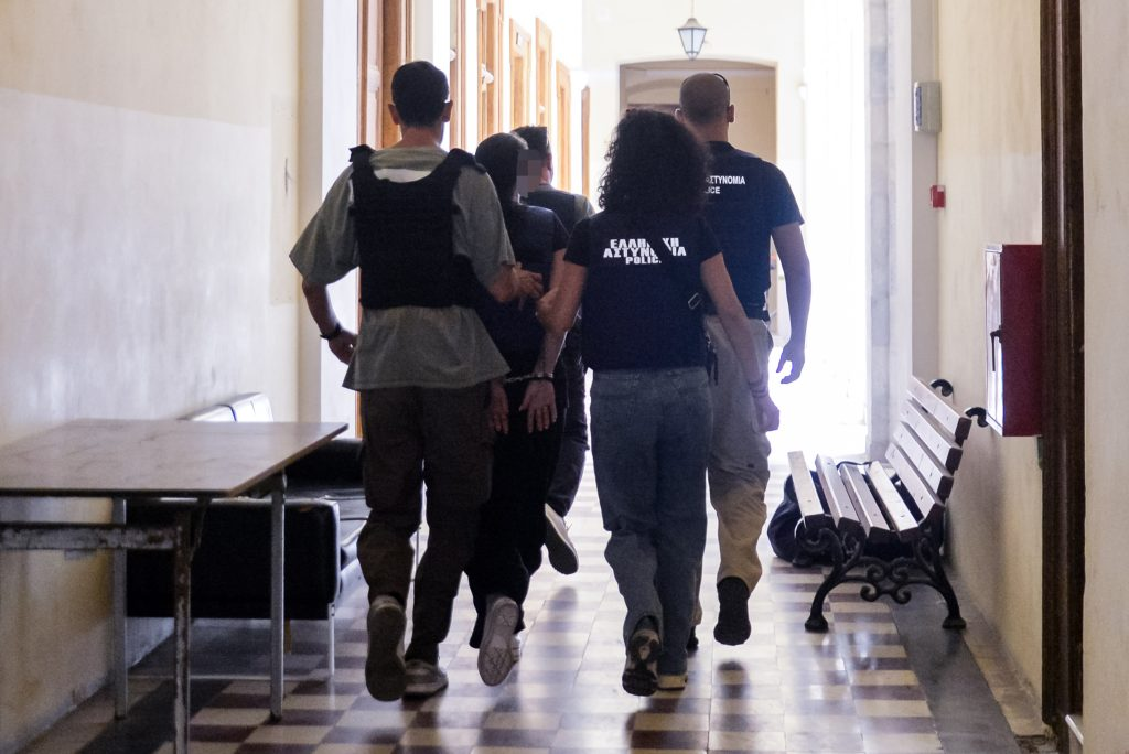 Δολοφονία στη Σύρο: Σε κατ’ οίκον περιορισμό προσωρινά ο 41χρονος για το θάνατο της διασώστριας