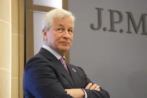 Ο ισχυρότερος τραπεζίτης του κόσμου είναι Λάκωνας: Ο CEO της JP Morgan και ο πατέρας του Θεόδωρος Παπαδημητρίου [video]