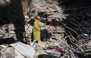 Ξεπέρασαν τους 5.000 οι νεκροί από τους σεισμούς σε Τουρκία, Συρία - Μπαράζ μετασεισμών