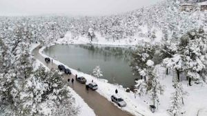 Καιρός: Επιδείνωση σε όλη τη χώρα και πτώση θερμοκρασίας - Γ. Καλλιάνος: Από Κυριακή χιόνι στα νησιά του Αιγαίου