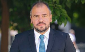 Φίλιππος Φόρτωμας: «Eπιχορηγήσεις για τους Δήμους Άνδρου και Αμοργού»