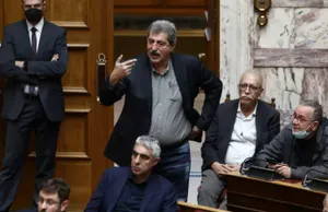 Πολάκης: Τρεις "συγνώμες" για να μη διαγραφεί από τα ψηφοδέλτια - Τι λέει η επιστολή του προς τον Τσίπρα