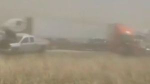 6 νεκροί σε καραμπόλα εξαιτίας θύελλας σκόνης στο Ιλινόι