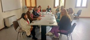 Επίσκεψη Νίκου Συρμαλένιου και παρουσίαση ψηφοδελτίου Κυκλάδων στη Σύρο