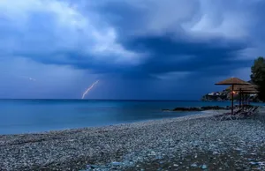 Tριήμερο με βροχές και καταιγίδες - Πού θα είναι έντονα τα φαινόμενα