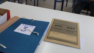 Πρεμιέρα Πανελλαδικών σήμερα στα γενικά λύκεια