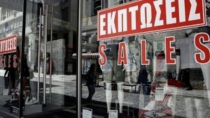Ξεκινούν σήμερα οι θερινές εκπτώσεις - Θα διαρκέσουν έως 31 Αυγούστου