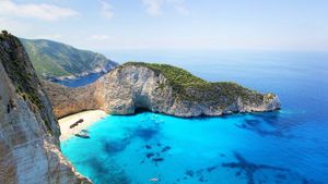 Η Daily Telegraph «ψηφίζει» Ελλάδα για το 2023