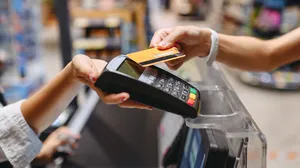 ΑΑΔΕ: Επιχείρηση POS στο Αιγαίο: Λουκέτα και πρόστιμα σε 43 καταστήματα για φοροδιαφυγή - 8 στην Πάρο