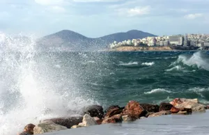 Γενικά αίθριος ο καιρός την Τετάρτη - Ισχυροί άνεμοι στο Αιγαίο έως 7 μποφόρ