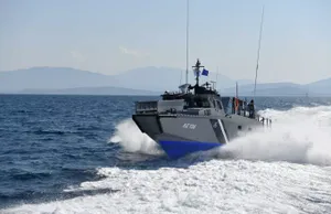 Εντοπισμός και διάσωση 90 μεταναστών τα ξημερώματα ανοιχτά της Αμοργού - Επέβαιναν σε ιστιοφόρο