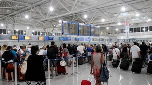 Χρονιά ρεκόρ το 2023 για τα ελληνικά αεροδρόμια - Στα ύψη η επιβατική κίνηση