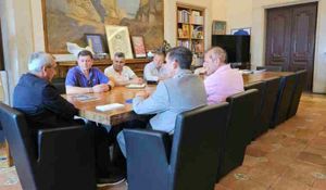 Επιχείρηση μετακίνησης των μεταναστών από κεντρικά σημεία της πόλης της Ρόδου ζήτησε ο Περιφερειάρχης