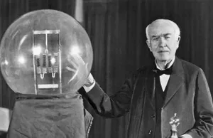 Σαν σήμερα 21/10: Ο Τόμας Έντισον φωτίζει τον κόσμο με τον πρώτο ηλεκτρικό λαμπτήρα