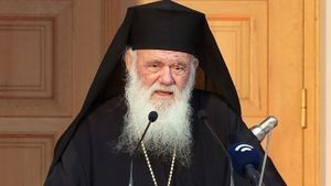 Αρχιεπίσκοπος Ιερώνυμος: Να προσευχόμαστε για όλους τους ανθρώπους στη Μέση Ανατολή, Χριστιανούς και μη
