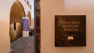 Λαμπερά εγκαίνια για το πλήρως ανακαινισμένου Ναυτικού Μουσείου Θήρας