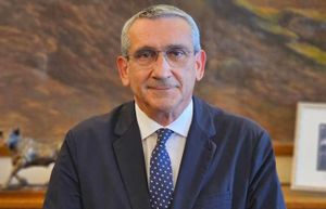 Γ. Χατζημάρκος: Τα Χριστούγεννα μας θυμίζουν ότι το αρνητικό και το μαύρο δεν είναι ανίκητα